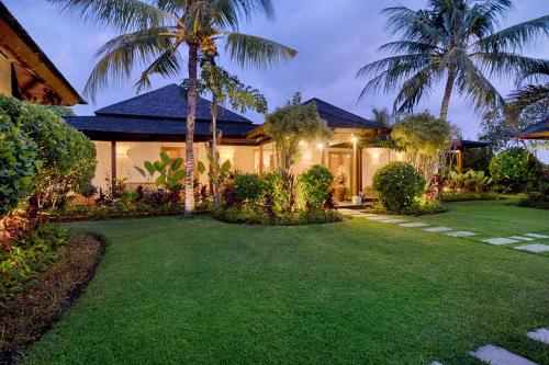 Κήπος έξω από το Ketewel Villa by Sanga Sanga Hospitality
