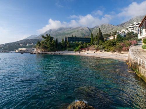 Villa Samba - Studio Apartment with Balcony and Sea View