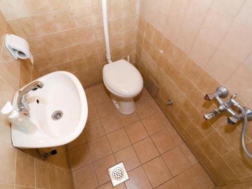 Guest House Misita - One Bedroom Apartment with Balcony and Sea View