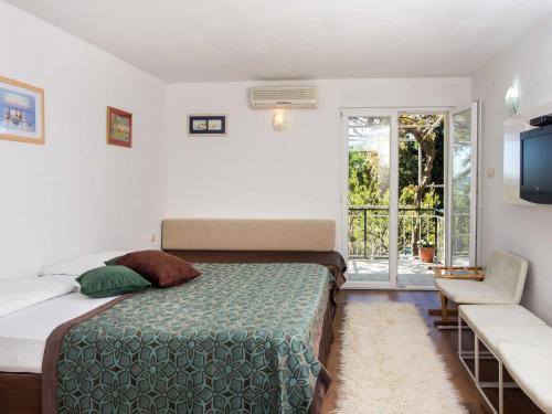 Apartments Djurkovic - Deluxe Studio with Balcony and Garden View