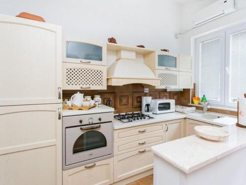 Villa Marini Dvori - Two-Bedroom Apartment with Terrace