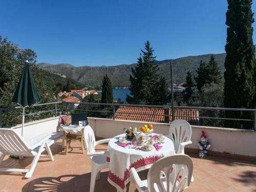 Apartments Tramonto - Studio Apartment with Balcony and Sea View