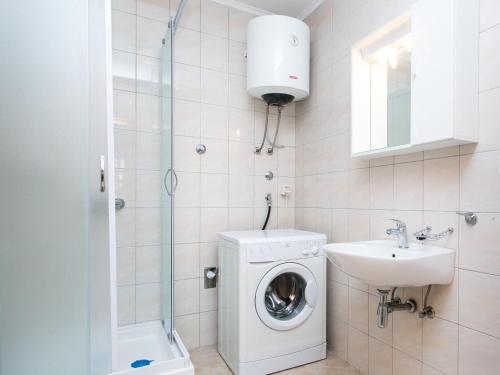 Apartments Radic - Studio Apartment 2-3 Adults - Kneza Domagoja Street - BR 1