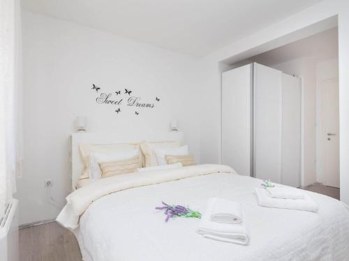 Apartment Lana - Superior Two-Bedroom Apartment with Terrace A1 ST