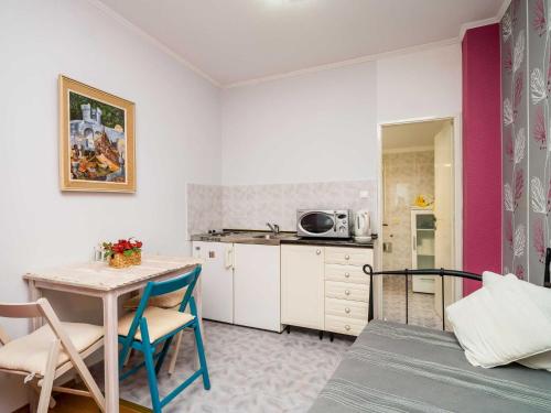 Apartment Villa Palma- Studio Apartment with Balcony and Sea View Studio apartman 1