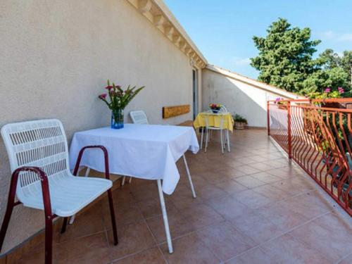 Guest House Fontana - Standard One Bedroom Apartment with Balcony and Sea View