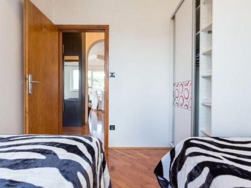 Apartment The Big Chill - Three Bedroom Apartment with Terrace, Balcony and Jacuzzi
