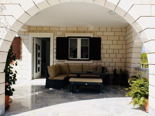 Villa Tonika -Two Bedroom Apartment with Terrace A1