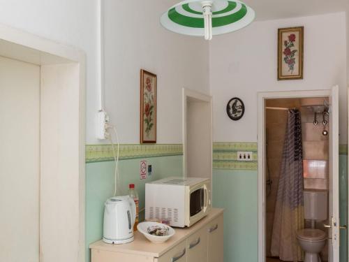 Guest House Bradas- Twin Room with Shared Bathroom No4
