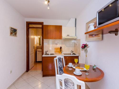 Apartments Nicol - Studio with Terrace