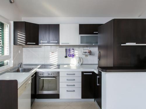 Apartment Marlo - Two-Bedroom Apartment with Balcony Top Floor