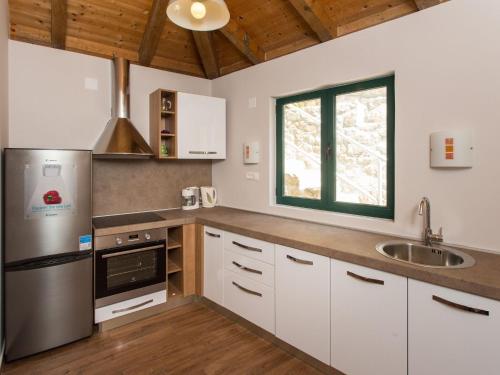 Villa Mirjana - One Bedroom Apartment with Terrace and Sea View Naran a