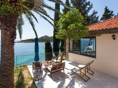 Villa Mirjana - One Bedroom Apartment with Terrace and Sea View Naran a