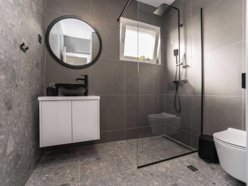 Luxury D Apartments - Luxury Two Bedroom Apartment with Terrace A2