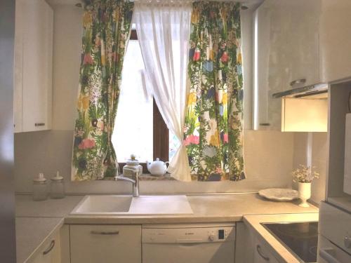 Luxury Suite Jasmin-Two Bedroom Suite with Hot Tub