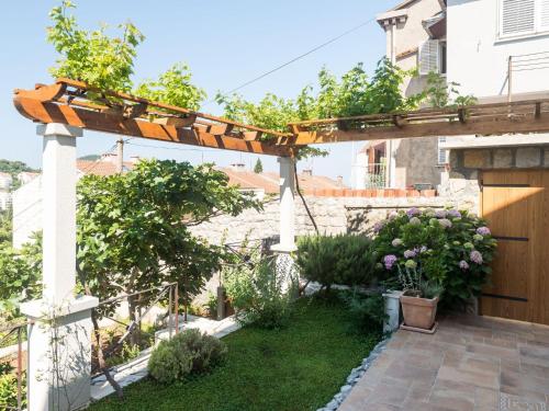 Apartments Gaura - One-Bedroom Apartment with Terrace