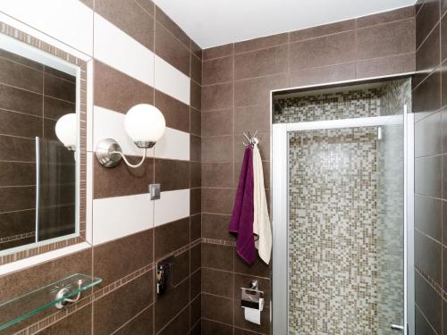 Apartments Gaura - One-Bedroom Apartment with Terrace