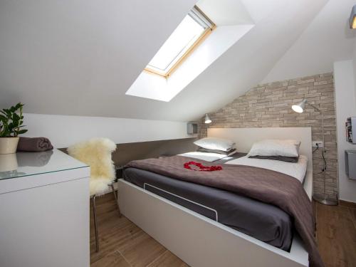 Apartment Velvet - Studio Apartment with Hot Tub
