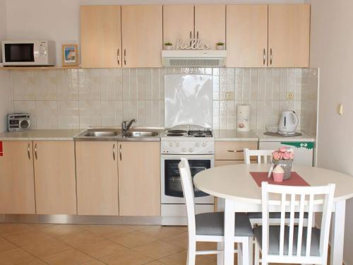 Apartments Lovro - One Bedroom Apartment with Terrace and Sea View 2