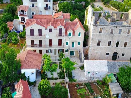 Apartments Paloc - Standard One-bedroom Apartment with Balcony uti
