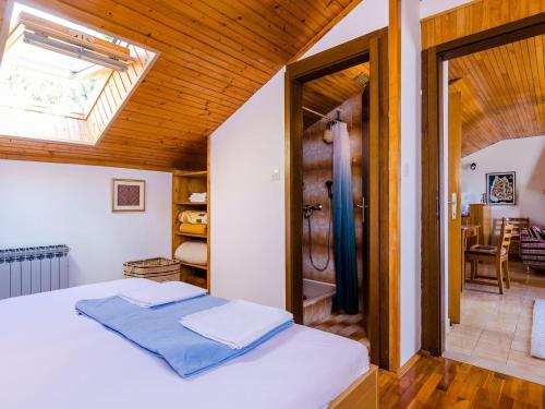 Apartment and Room Cicko - One Bedroom Apartment with Terrace and Sea View Attic