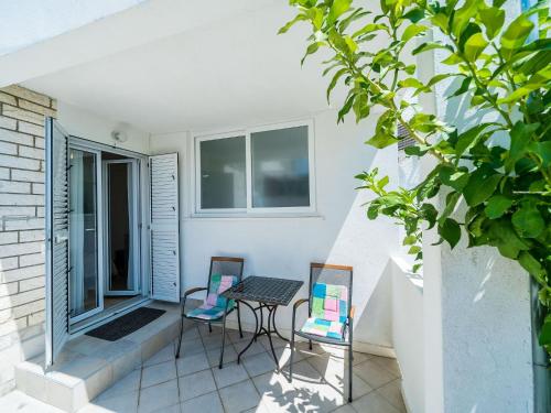 Villa Marija-Double room with Kitchen and Terrace-6