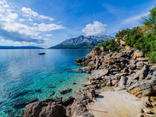 Villa Sea Edge - Three Bedroom Villa with Sea View