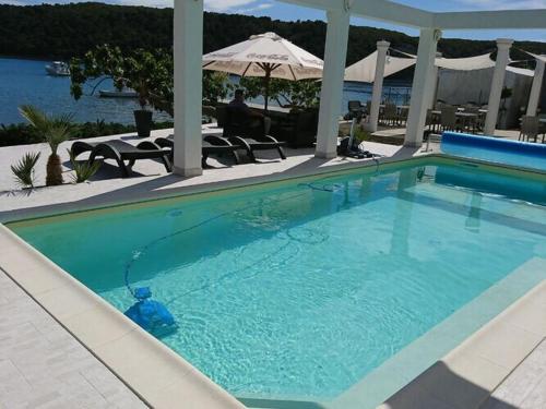 Apartment Marta - One Bedroom apartment with sea view