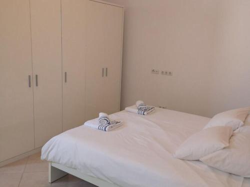 Apartment Marta - One Bedroom apartment with sea view