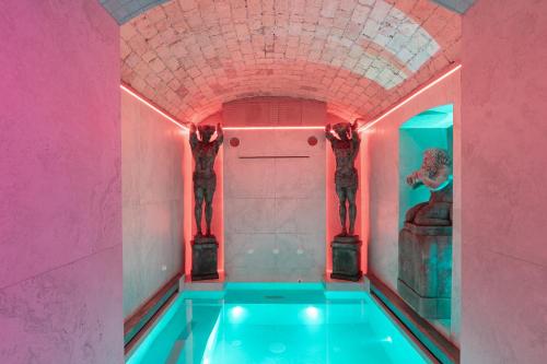 Bazén v ubytování Romanico Palace Luxury Hotel & SPA nebo v jeho okolí