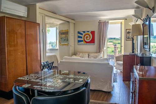 Fotografie z fotogalerie ubytování I Leoni Ruggenti Terrazza Incantata tra le Colline del Monferrato v destinaci Ottiglio
