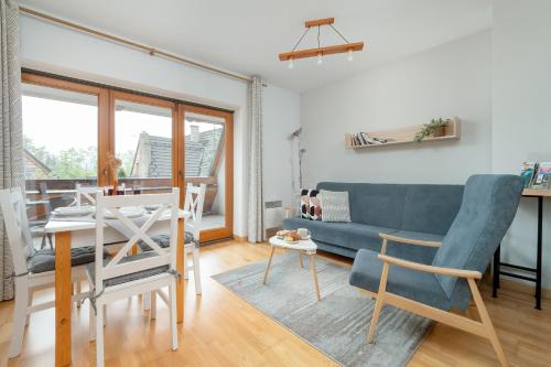 Beautiful Apartment with Mountain View by Noclegi Renters