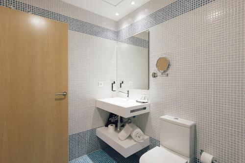 Palau Suites & Apartments photo 96