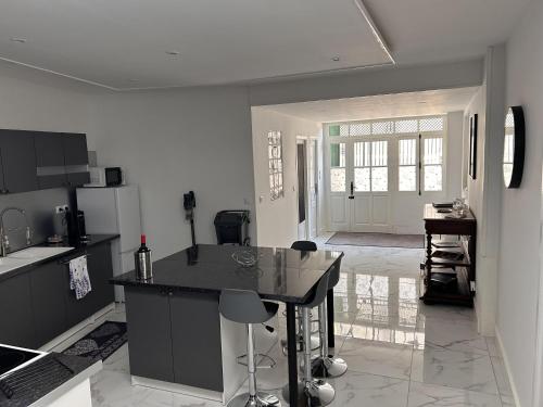 1712Villacarre'Villa-LeDorat