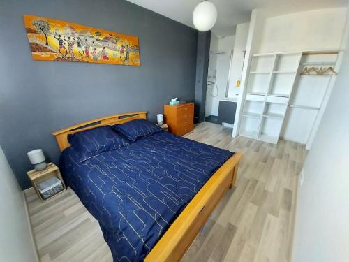 Postel nebo postele na pokoji v ubytování Maison lumineuse, quartier calme, proche mer, 8 personnes
