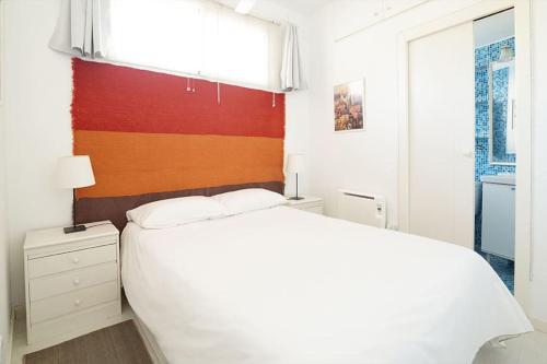 Nice house with courtyard in Puerta del Angel - Mauregato