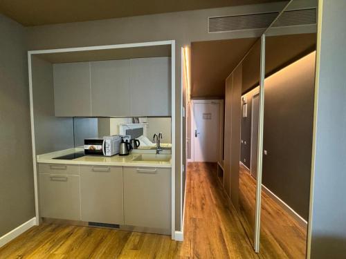 Una cocina o cocineta en Alliance palace sea view