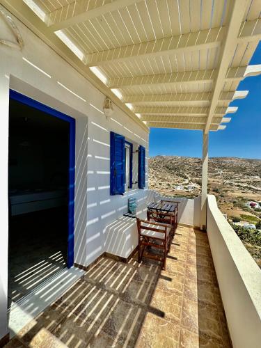 Μπαλκόνι ή βεράντα στο Restía