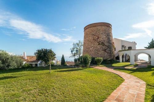Φωτογραφία από το άλμπουμ του Luxury 2 Bedroom Apartment in San Juan de Capistrano, Nerja σε Nerja