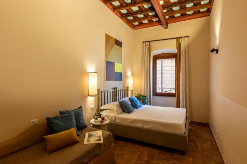 ROMAC Baullari IV Large apartment in Campo de' Fiori