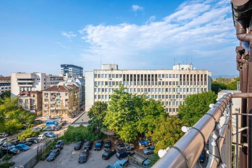 Nespecifikovaný výhled na destinaci Sofie nebo výhled na město při pohledu z apartmánu