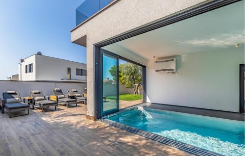 Amazing Home In Fazana With Sauna