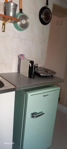 Η κουζίνα ή μικρή κουζίνα στο Trulli & Case Fichi 3