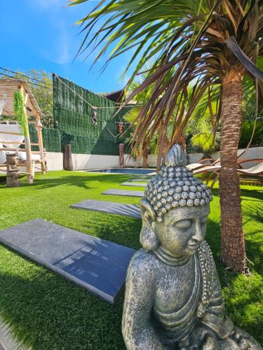 Ô Balinais mini villa avec spa et piscine chauffée privative Marseille photo 44