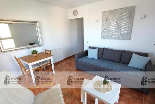 1017 Iris Apartamento - Vista al mar - Cerca de tren, restaurantes y tiendas - Playa a 10 minutos caminando