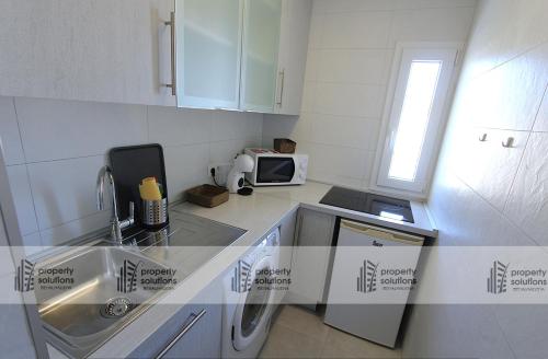 1017 Iris Apartamento - Vista al mar - Cerca de tren, restaurantes y tiendas - Playa a 10 minutos caminando