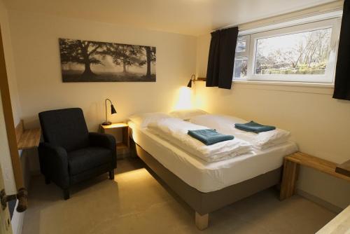 Main street X-small, ensuite bathroom and own kitchen