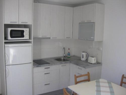 Apartments Paula - One Bedroom Apartment with Terrace 3