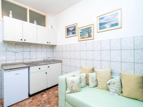 Apartments Nikolina LU - One-Bedroom Apartment with terrace