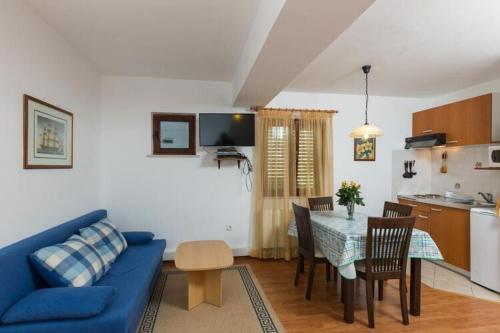 Apartments Milanovi - Superior Studio Apartment with Terrace and Garden View